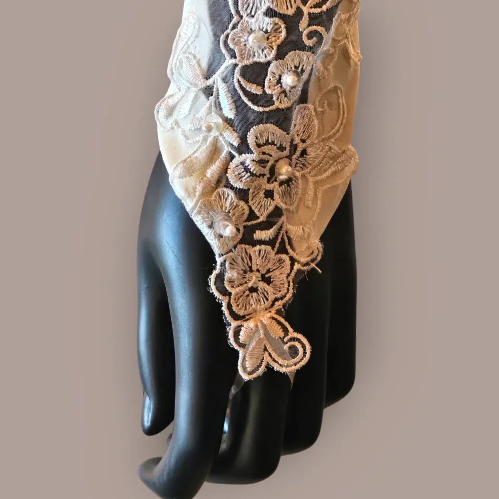 Elbow Stretch Jersey Ivory Lace Gauntlet Glove - Picture 5 of 6